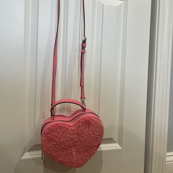 Kate Spade Heart Shaped Purse Pink - Picture 6 of 9